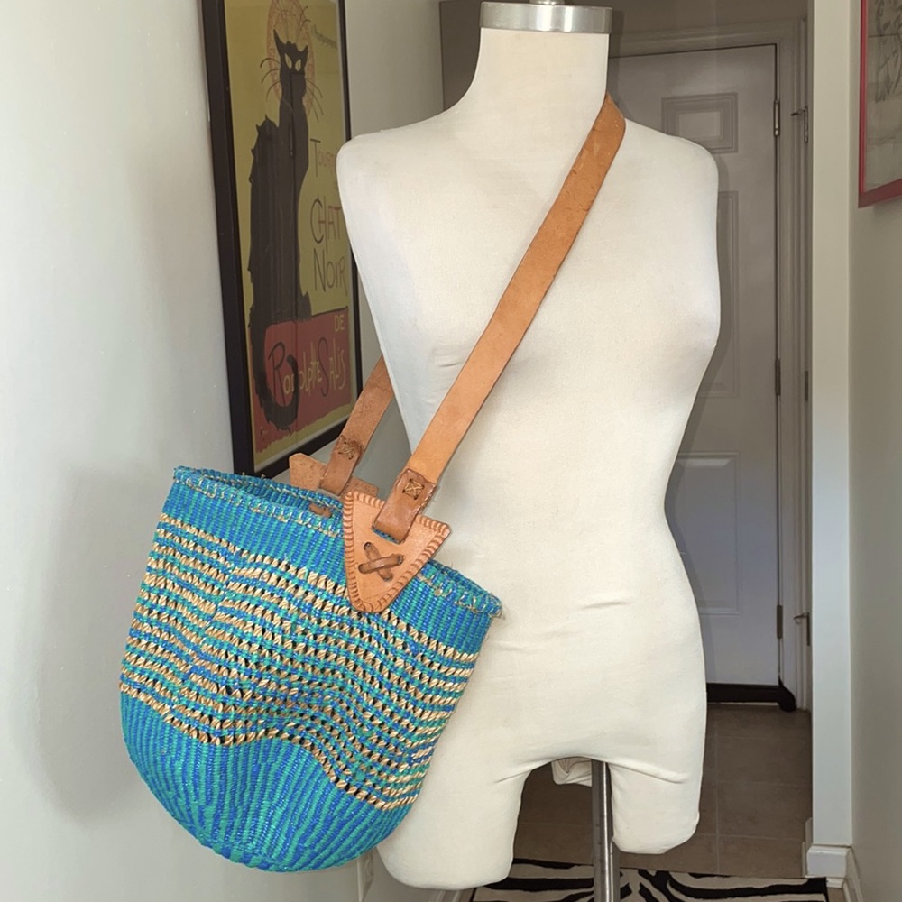 Handwoven Leather and Straw Shoulder Crossbody Bag😘